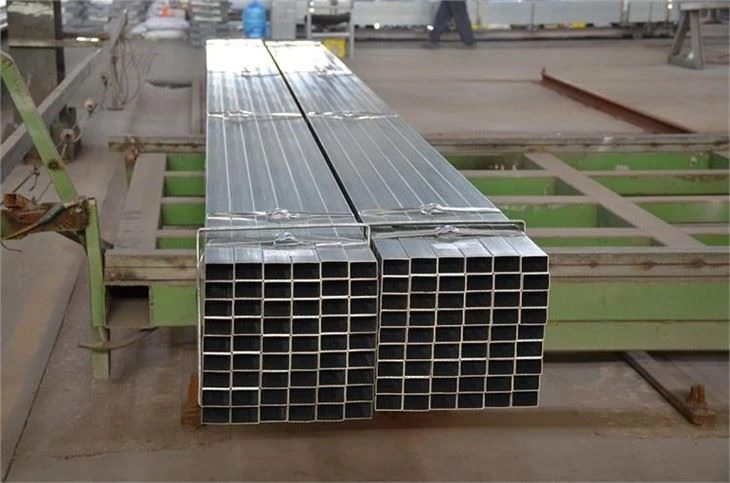 جستی اسکوائر ہولو سیکشن 25*25*3۔{3}}